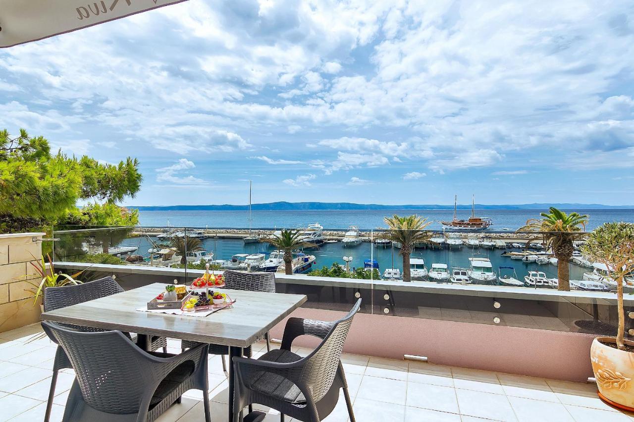 Apartments Riva Tučepi Rum bild