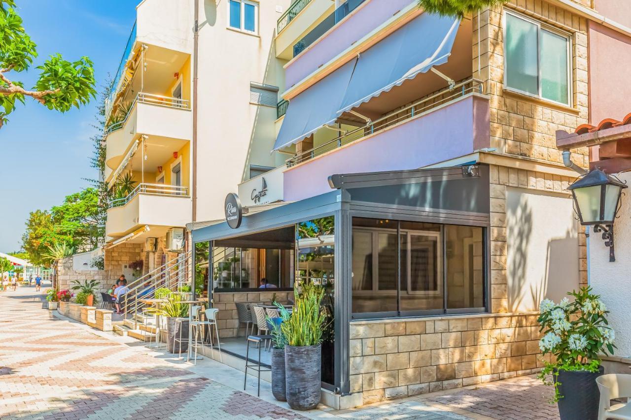 Apartments Riva Tučepi Exteriör bild
