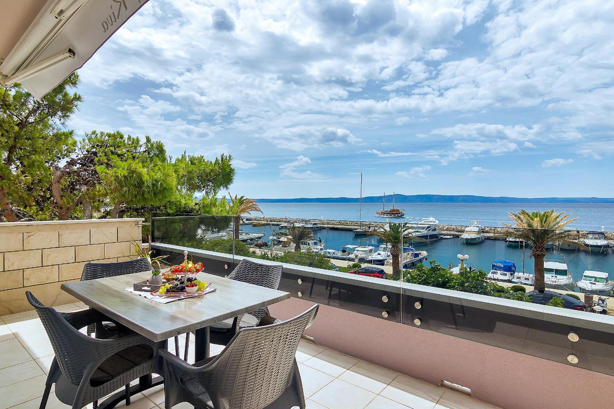 Apartments Riva Tučepi Exteriör bild